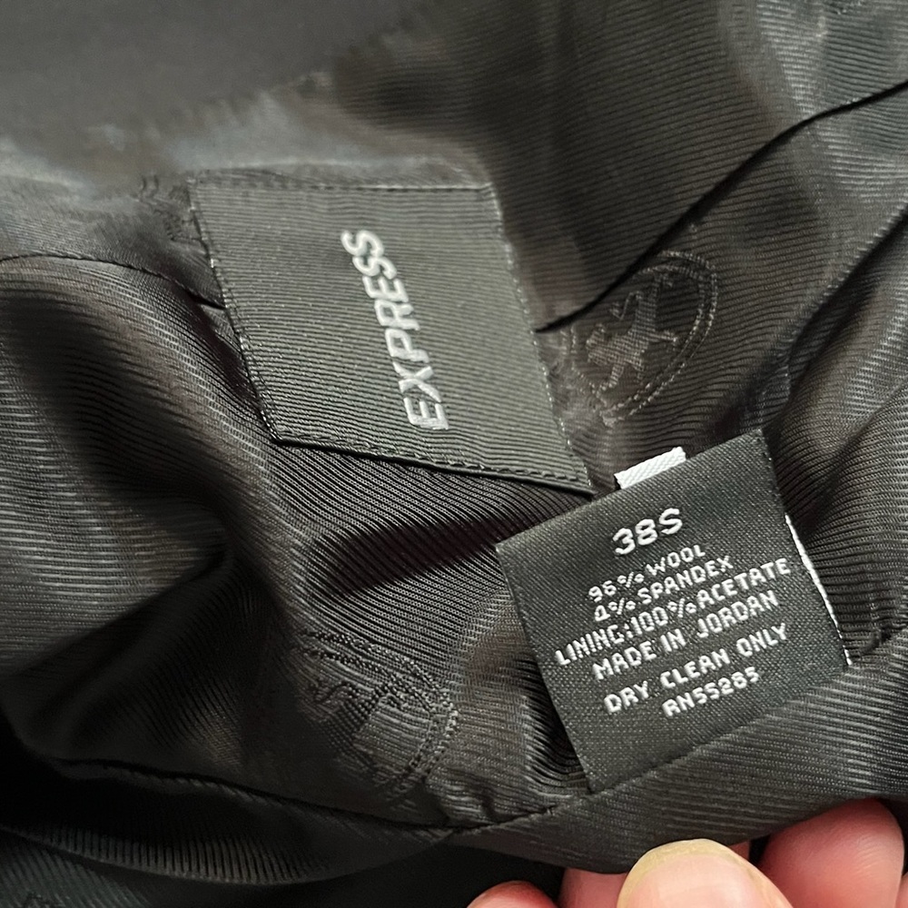 Men’s black blazer